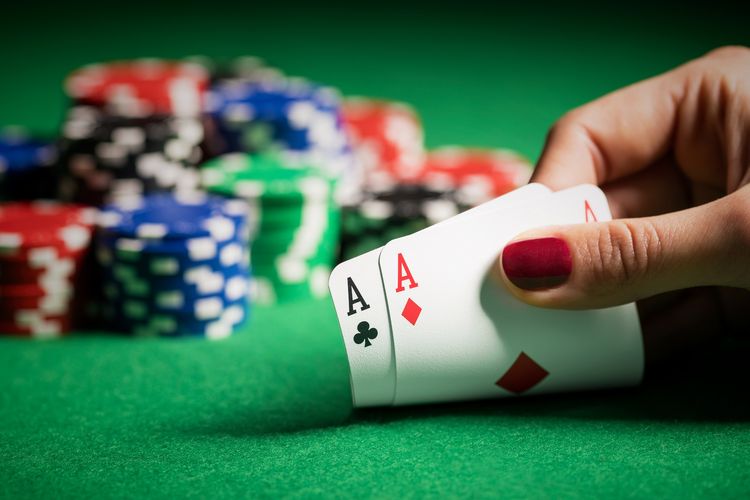Cara Bermain Poker Online dan Kiat yang Perlu Anda Pahami